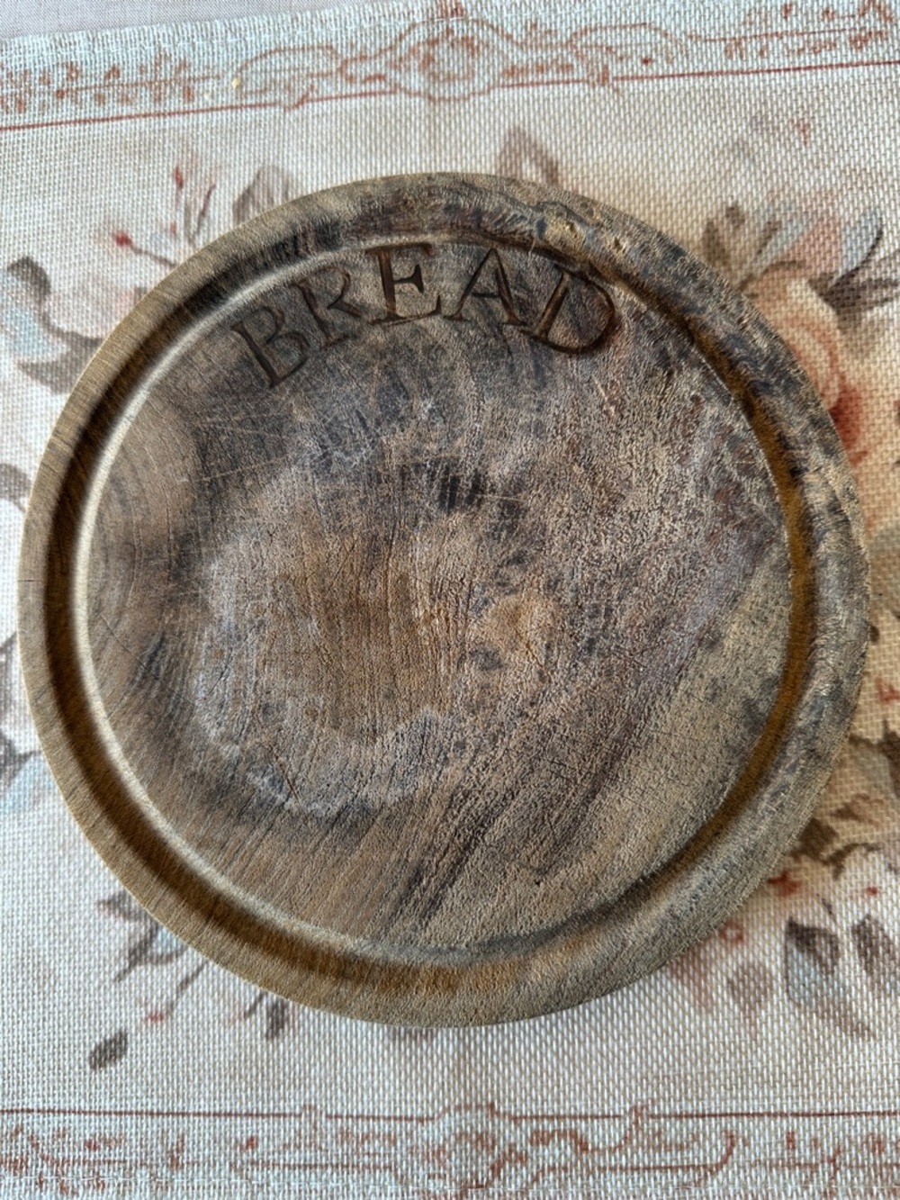 Vintage Rustic Wooden Bread Board.  8”